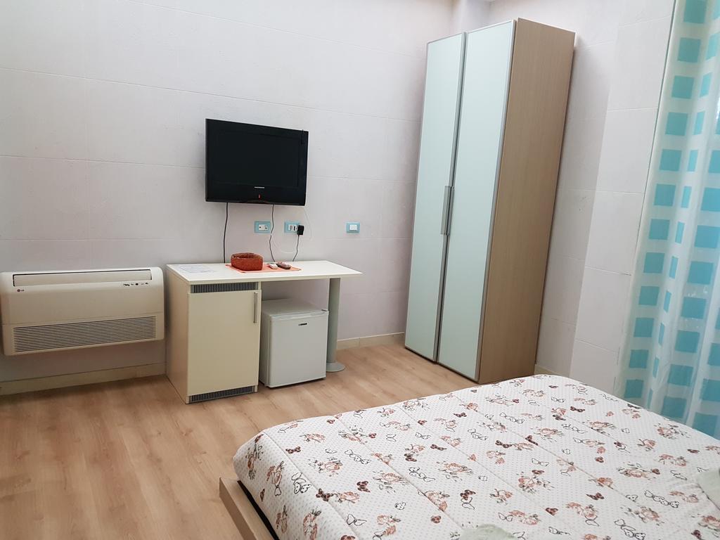 Marina Poetto Bed & Breakfast Cagliari Exterior photo