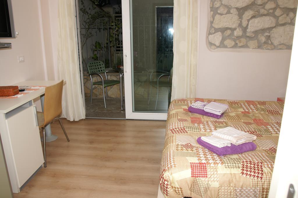 Marina Poetto Bed & Breakfast Cagliari Exterior photo
