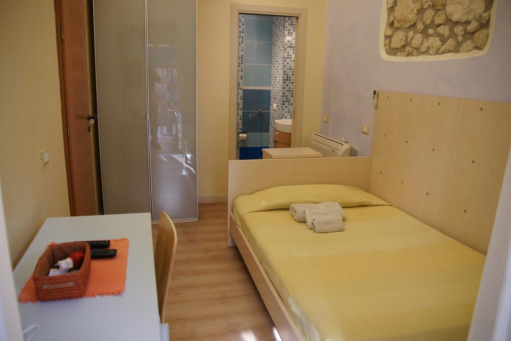 Marina Poetto Bed & Breakfast Cagliari Exterior photo